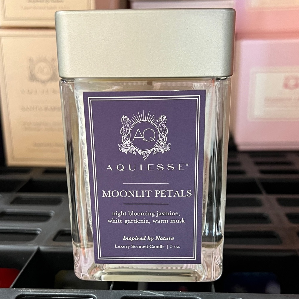 Aquiesse Moonlit Petals Scented Candle 5 oz NEW